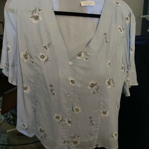 Light blue top size L